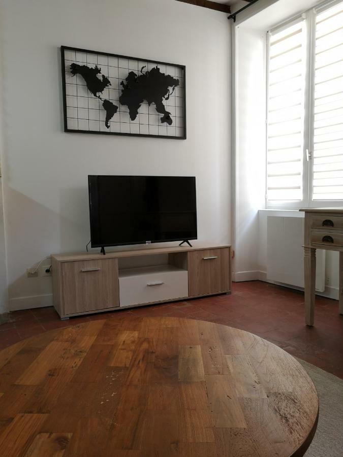 Chaleureux F2 En Centre Ville Apartment Caen Exterior photo